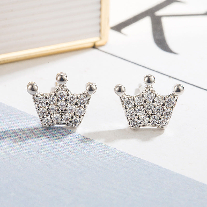 Crown shape vintage earrings
