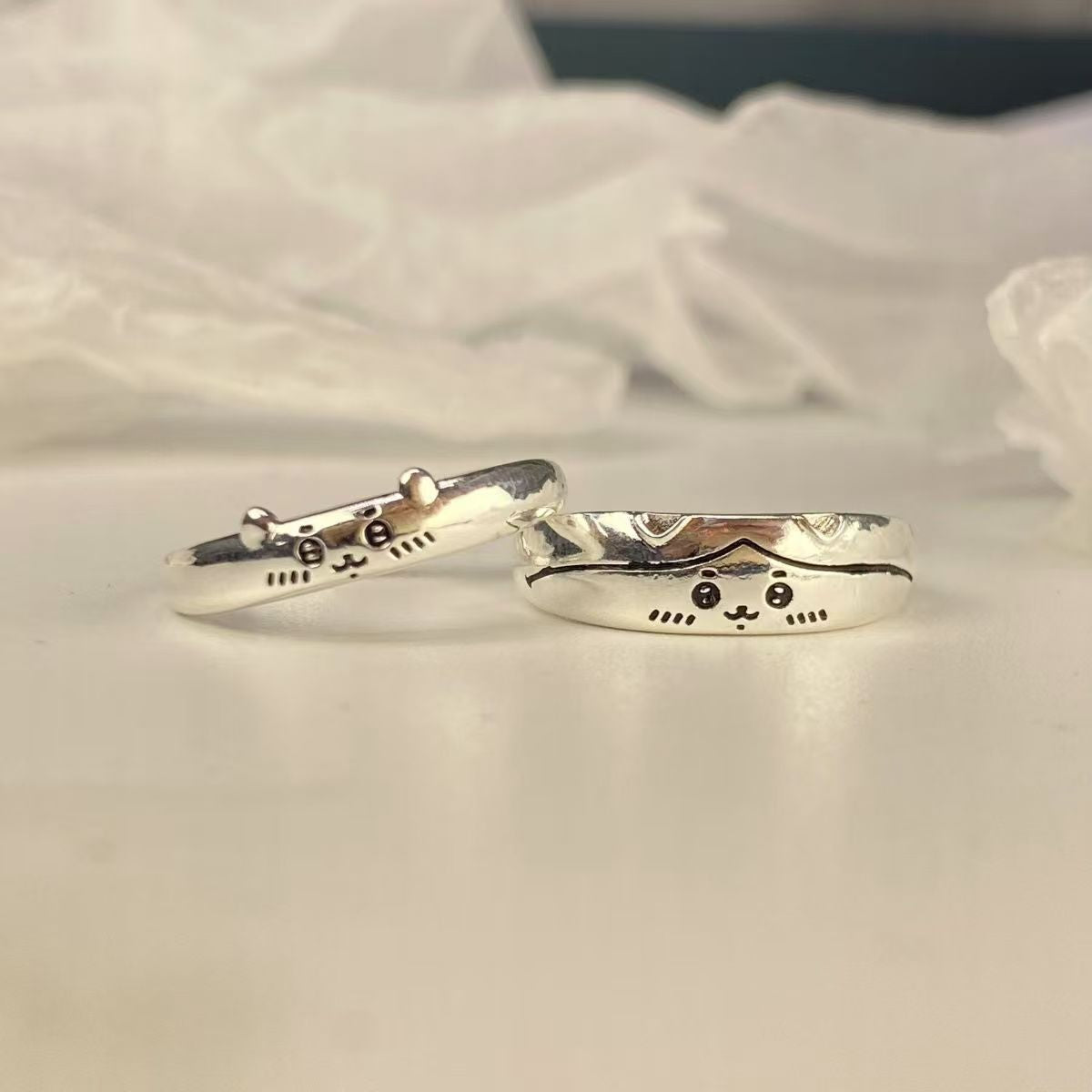 Xiaoba and Jiyi couple rings