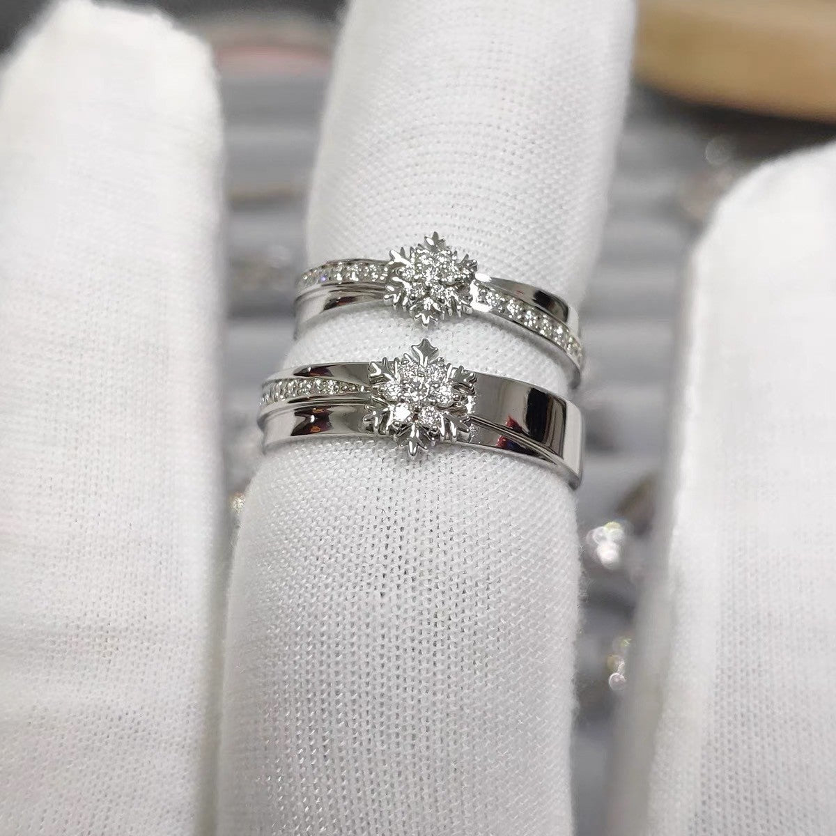 Love and Deep Space Li Shen Snowflake Ring