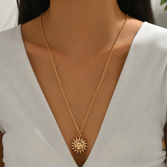 Retro simple sunflower pendant