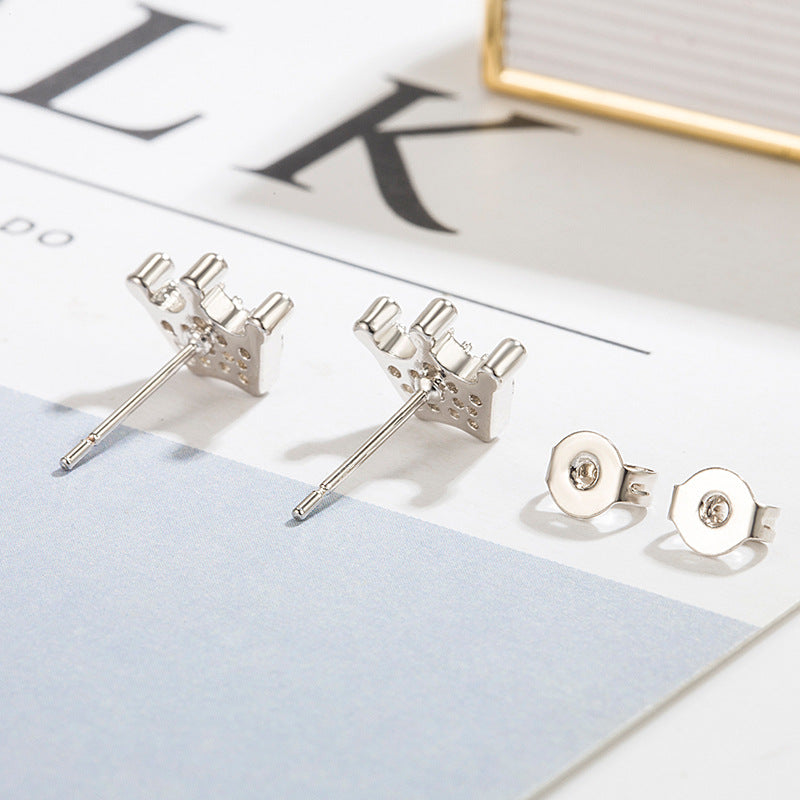 Crown shape vintage earrings