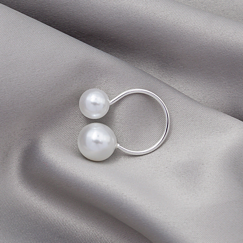 Large and small pearl open ring