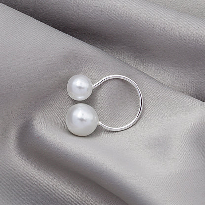 Large and small pearl open ring
