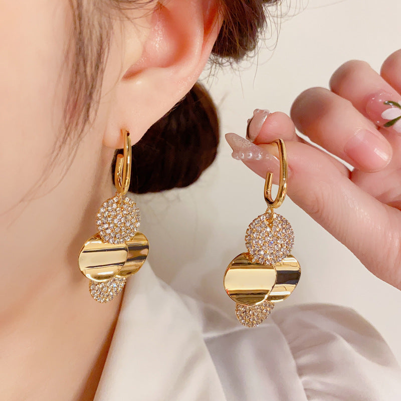 Fashionable Diamond Metal Disc Tassel Earrings