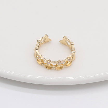 Crown fan design ring