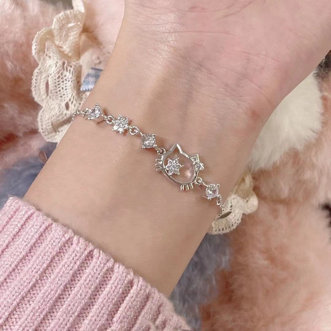 Sweet and cute cat bracelet