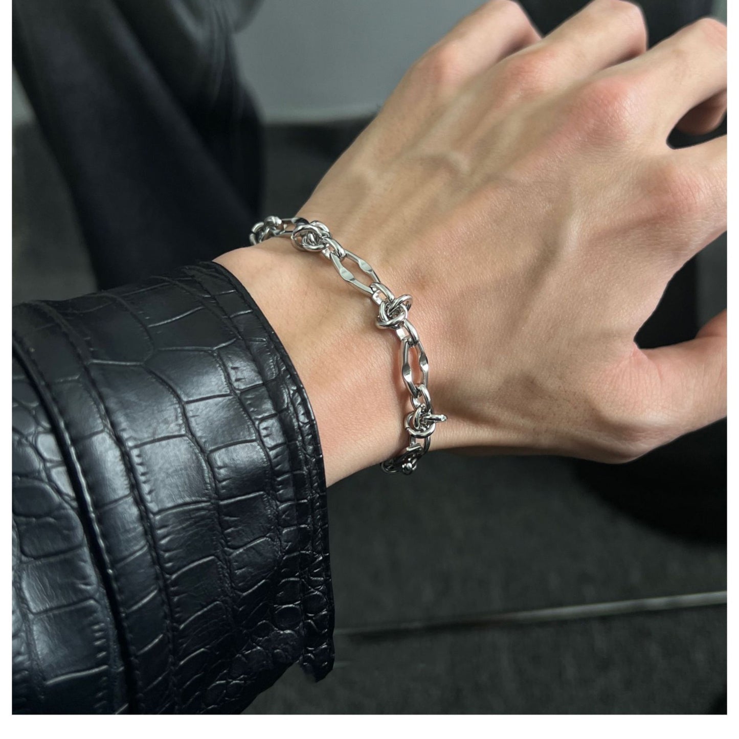Titanium steel non-fading bracelet